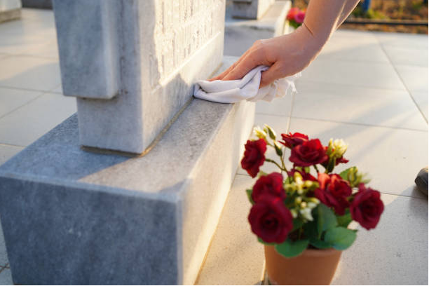 Crafting Personalized Memorial: The Art Of Customized Headstones